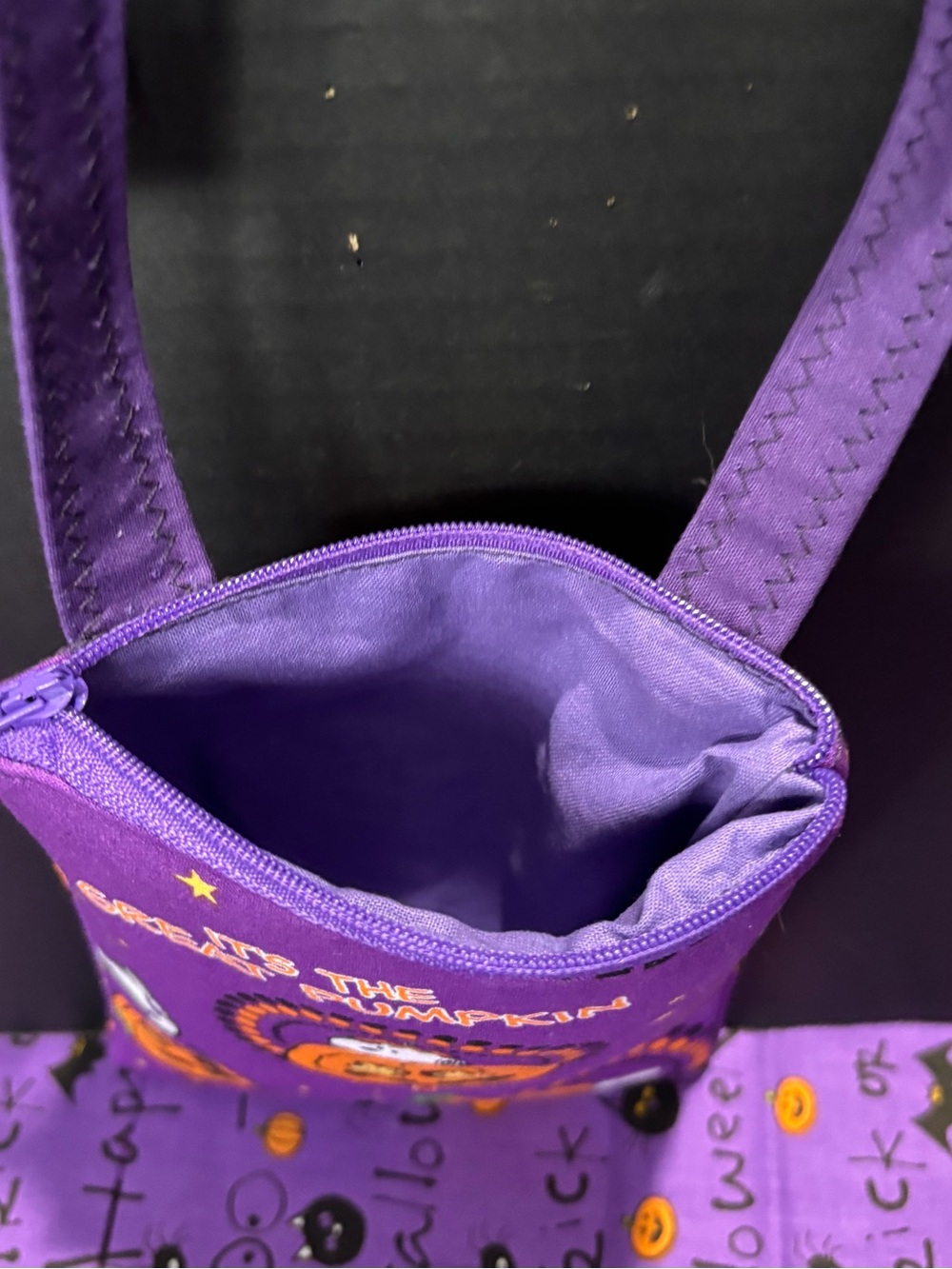 Halloween Its A Great Pumpkin Snoopy Handmade Crossbody Phone Pouch - Picture 3 of 4